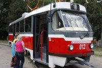 По улицам Краснодара курсировал необычный трамвай